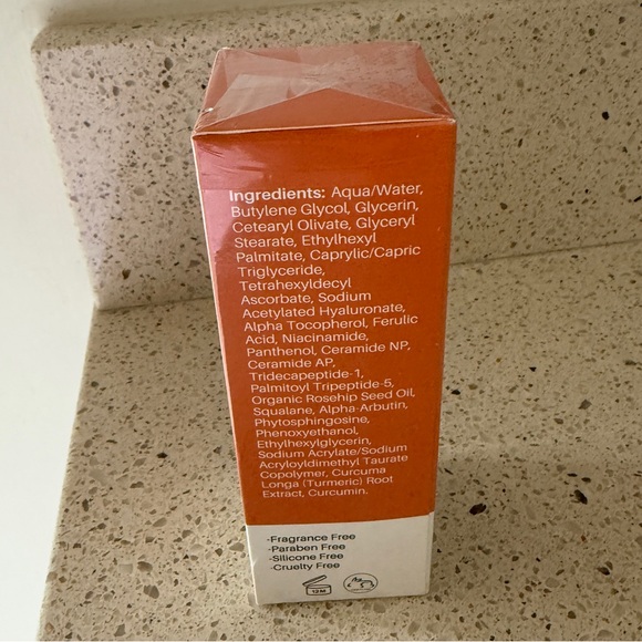 LeVaye Vitamin C Serum Anti-Aging Face Serum 15% Vitamin C - Picture 5 of 7